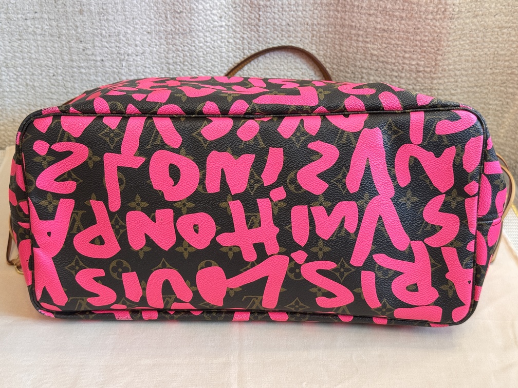 Neverfull GM Graffiti Pink