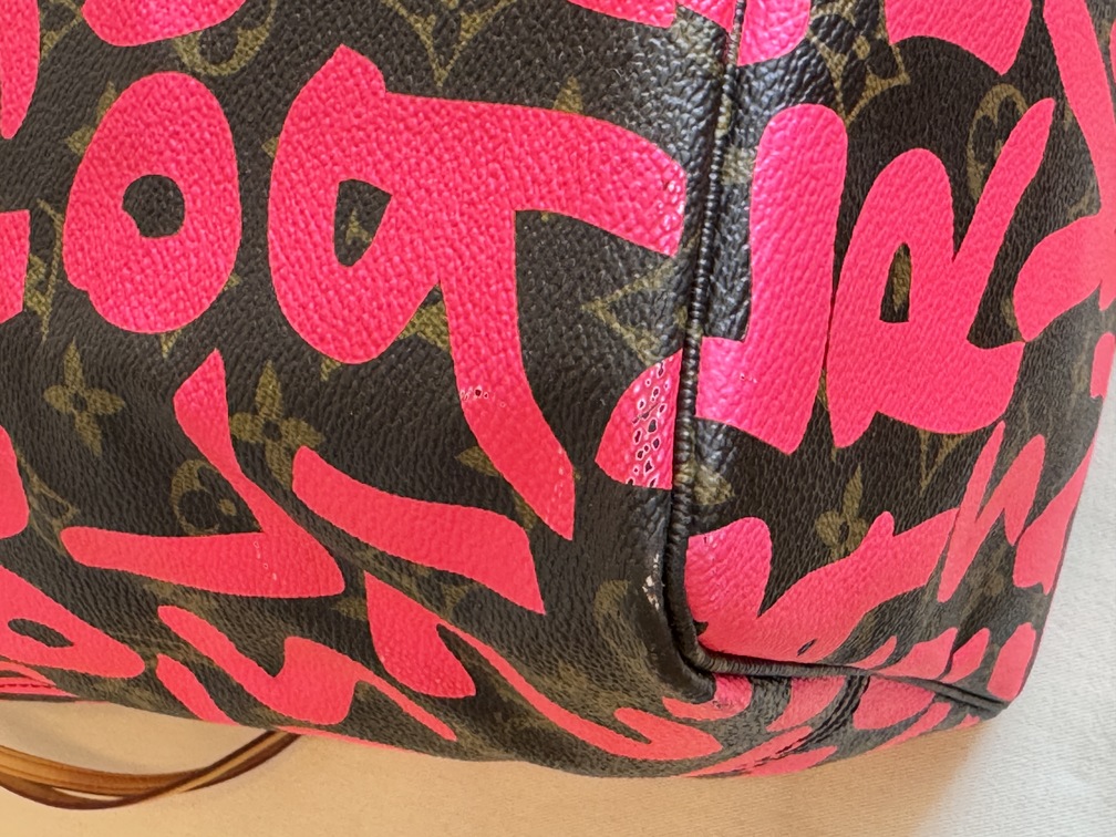 Neverfull GM Graffiti Pink