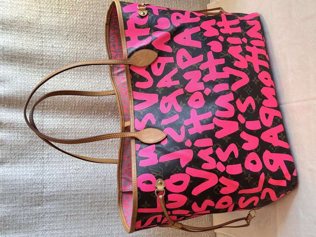 Neverfull GM Graffiti Pink