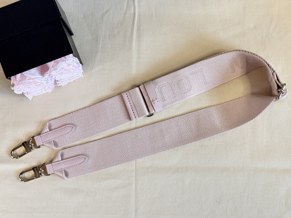 Bandouliere Coussin rose nude