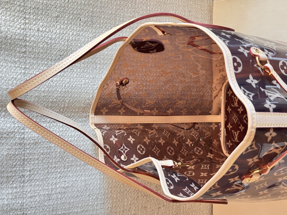 Neverfull Vinyl DUBAI