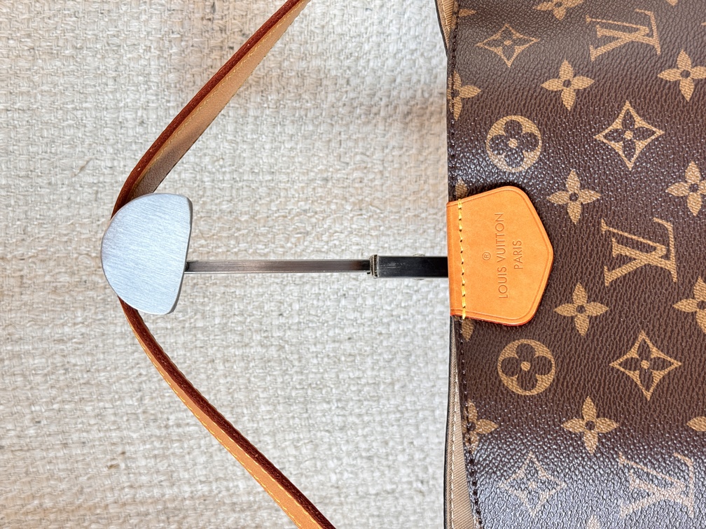 Graceful MM Monogram