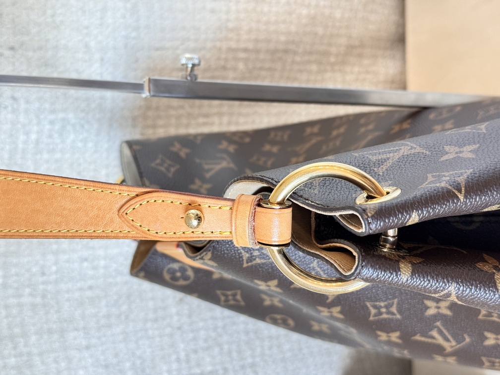 Graceful MM Monogram