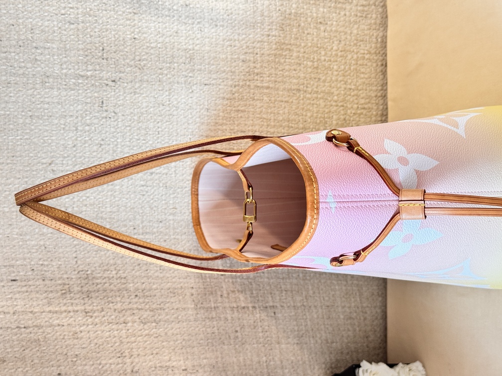 Neverfull By The Pool pink