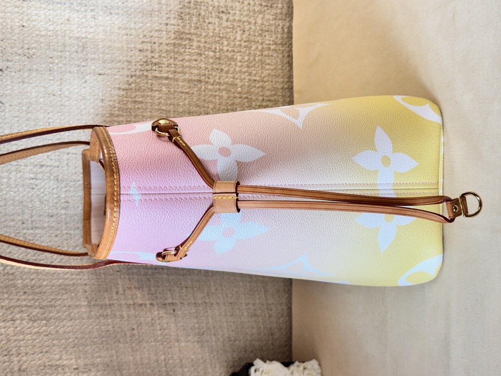 Neverfull By The Pool pink