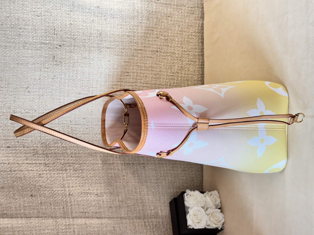 Neverfull By The Pool pink