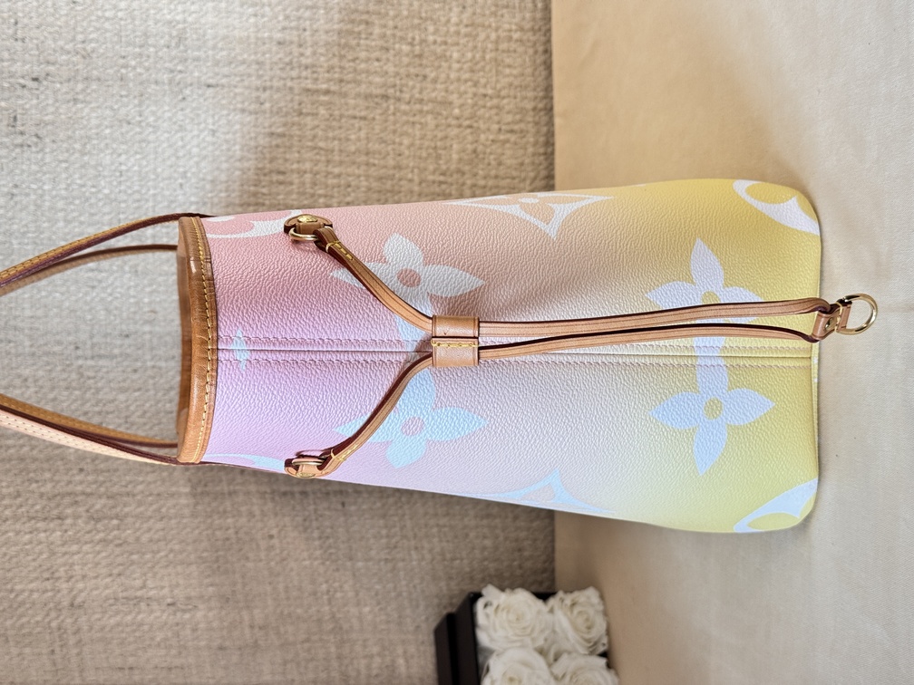 Neverfull By The Pool pink