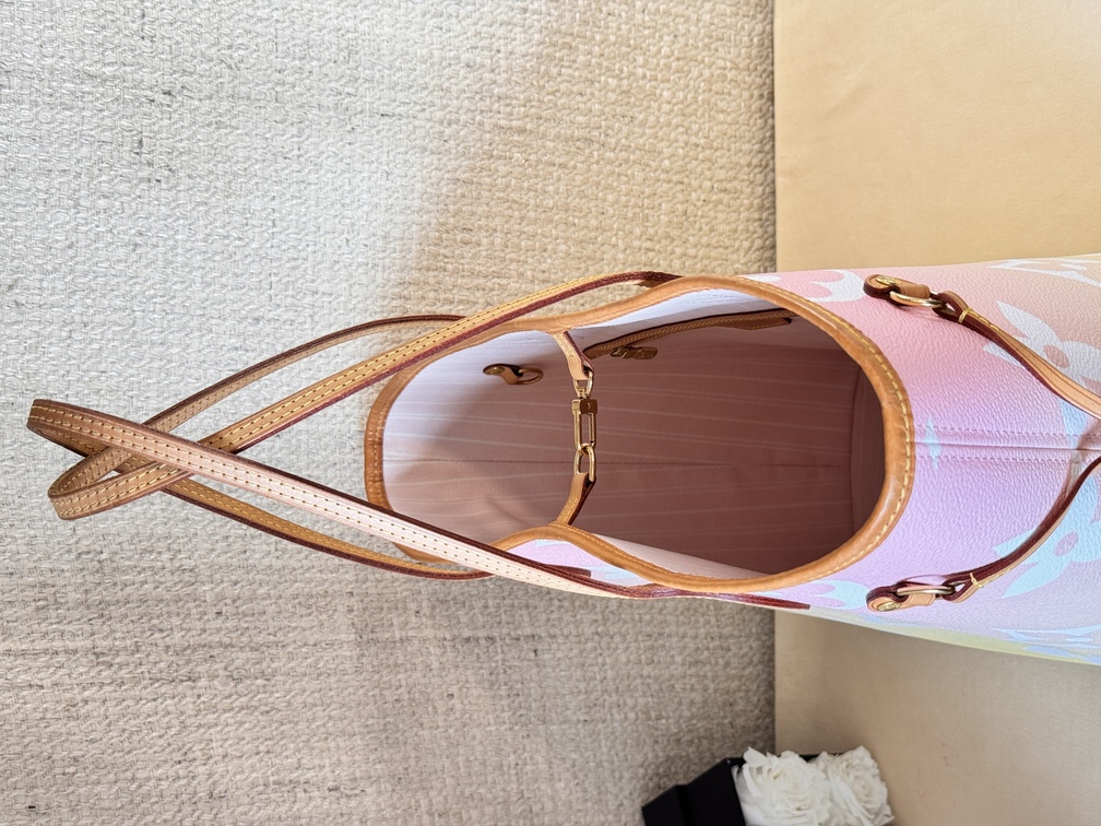 Neverfull By The Pool pink