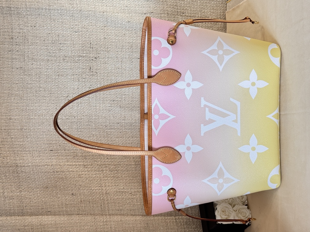 Neverfull By The Pool pink