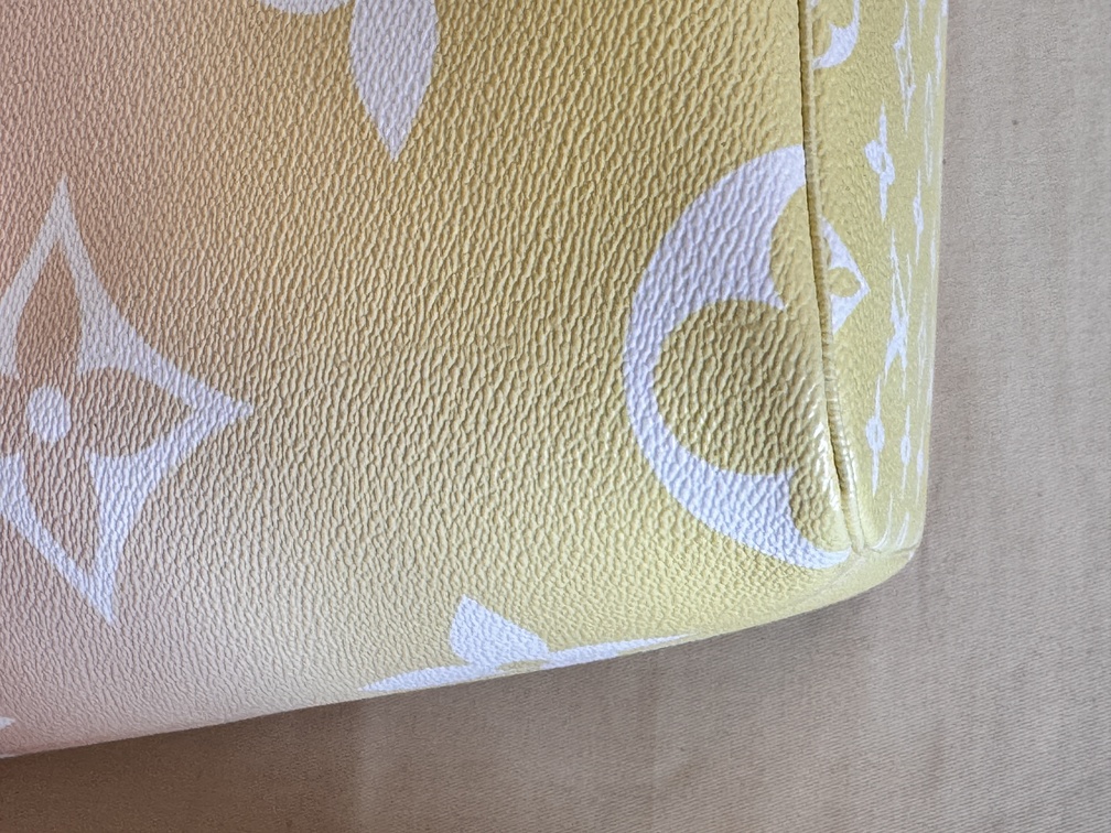 Neverfull By The Pool pink