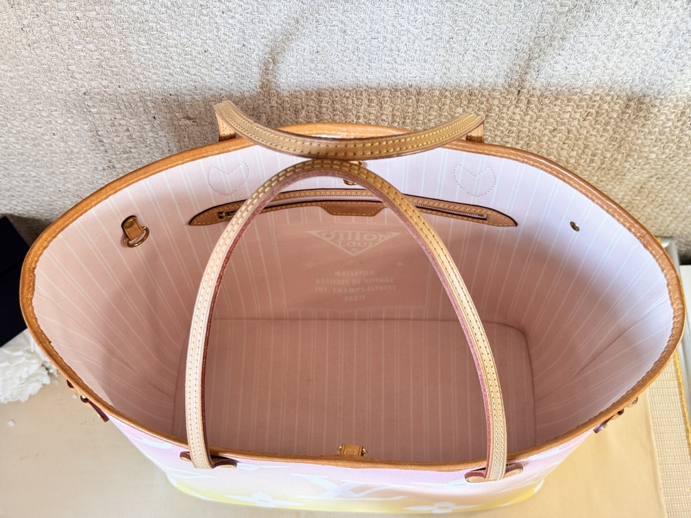 Neverfull By The Pool pink