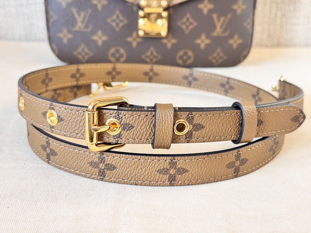 Pochette Metis Monogram Reverse