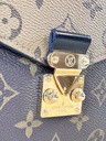 Pochette Metis Monogram Reverse