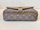 Pochette Metis Monogram Reverse