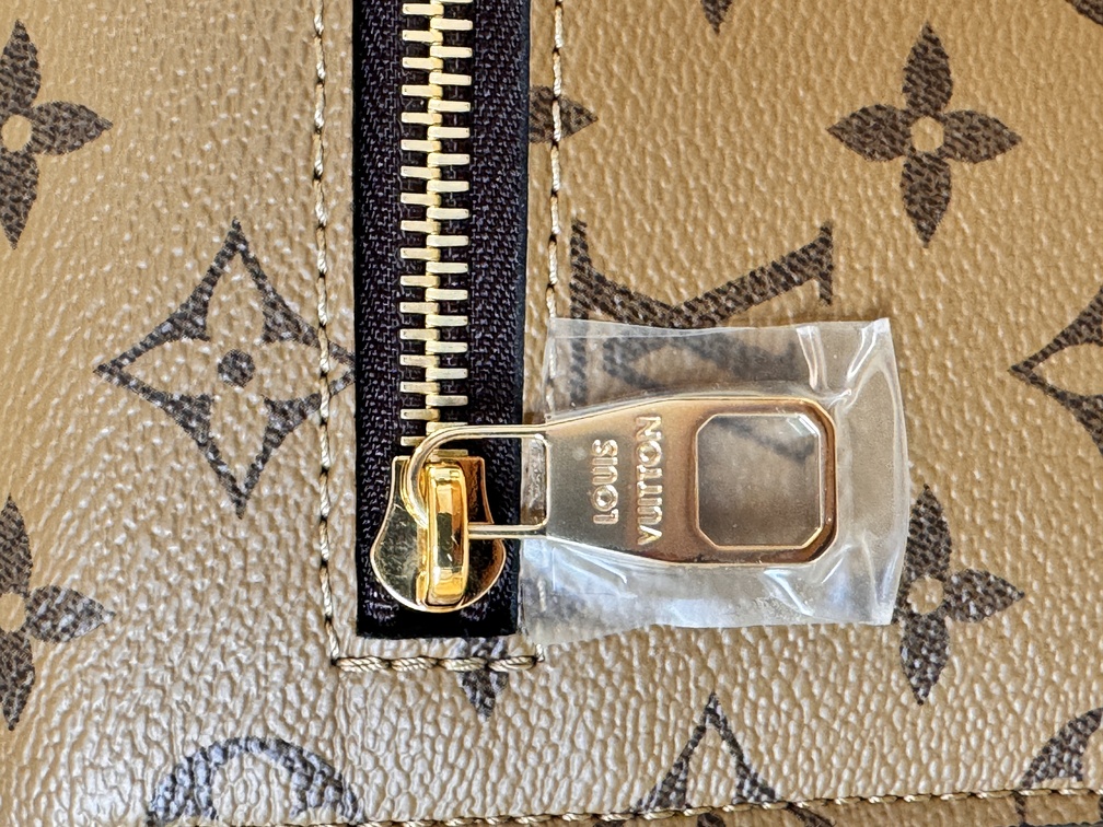 Pochette Metis Monogram Reverse