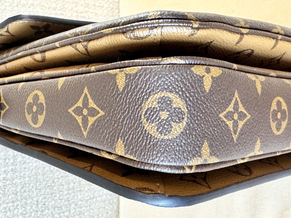 Pochette Metis Monogram Reverse