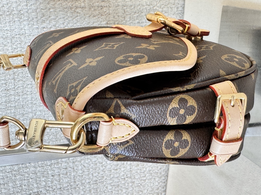 Saumur BB Monogram