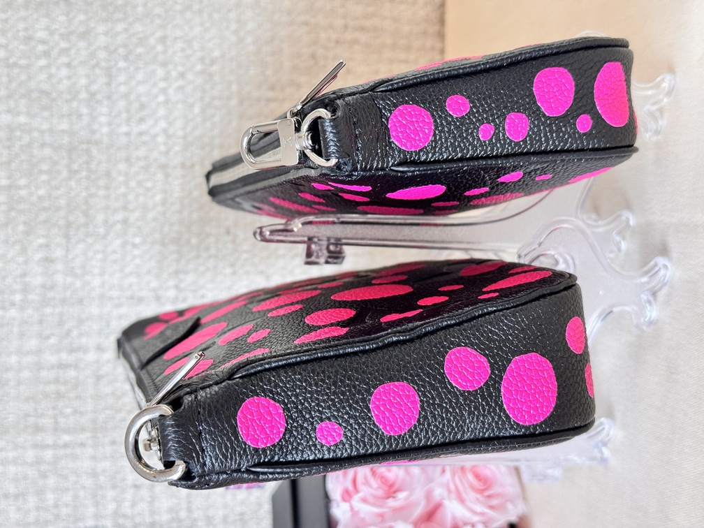 Multi Pochette Accessoires KUSAMA