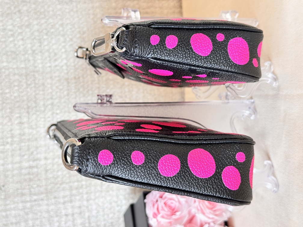 Multi Pochette Accessoires KUSAMA