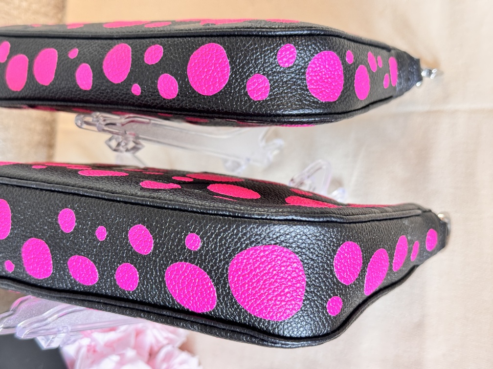 Multi Pochette Accessoires KUSAMA