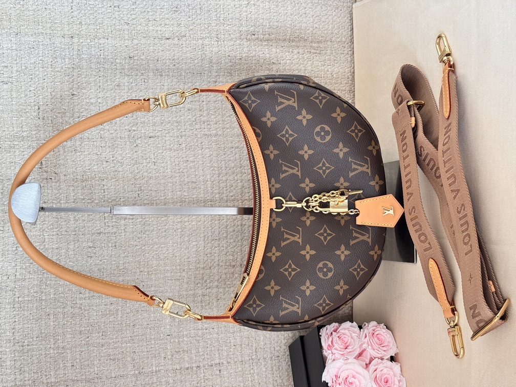 Looping NM Monogram