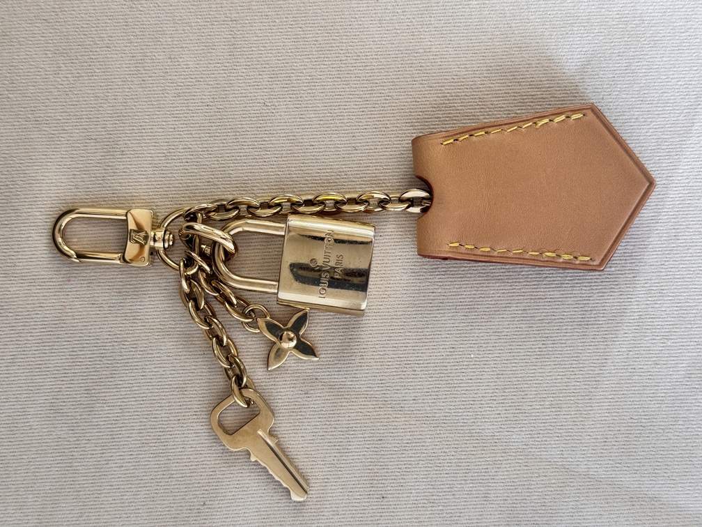 Looping NM Monogram
