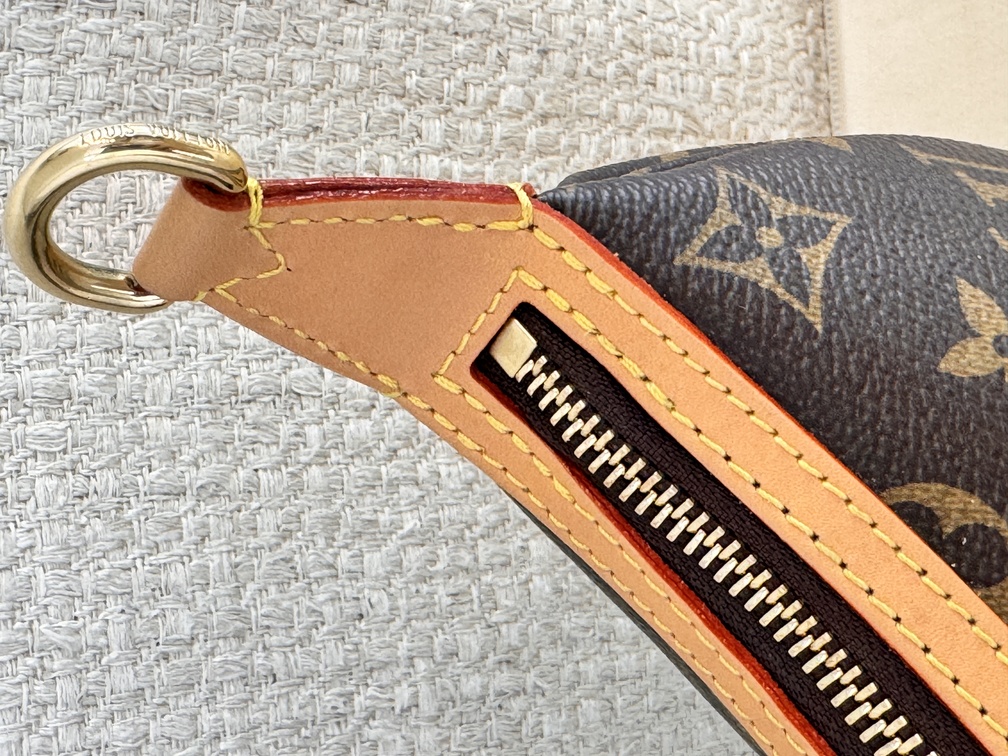 Looping NM Monogram