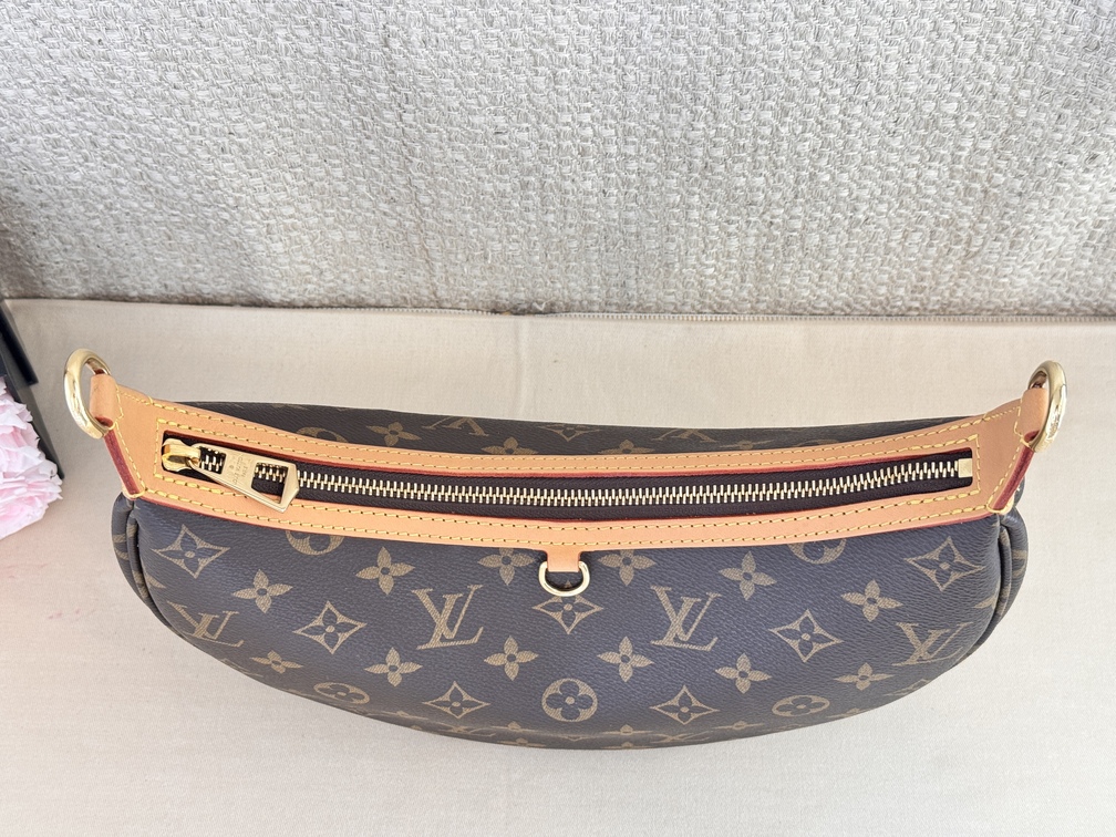 Looping NM Monogram
