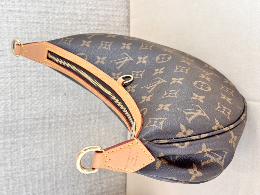Looping NM Monogram