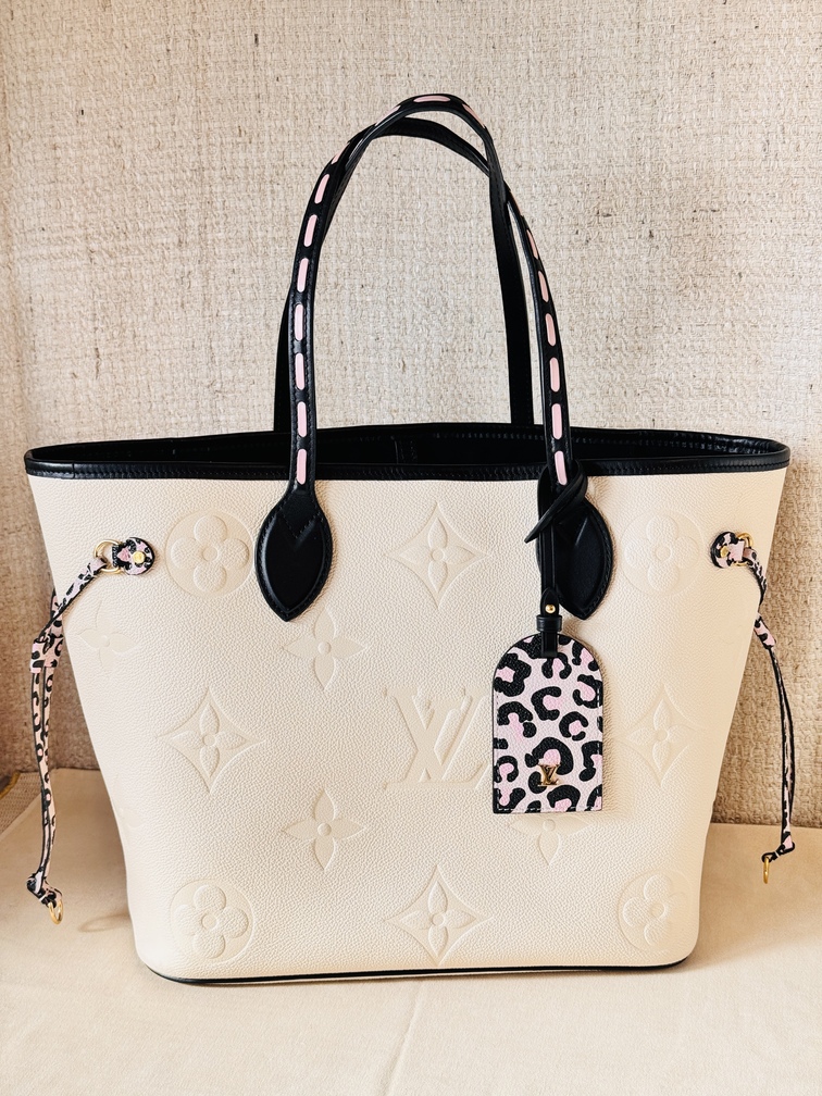Neverfull MM Wild at Heart creme