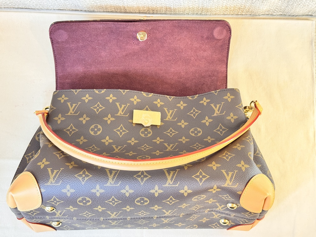 Hide Away MM Monogram