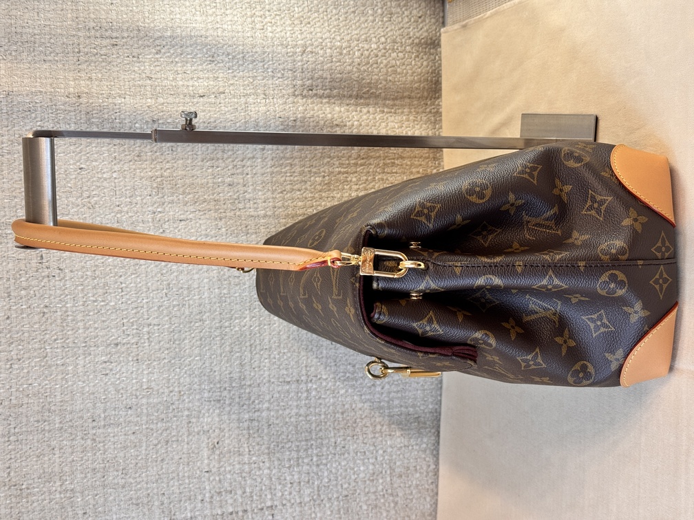 Hide Away MM Monogram