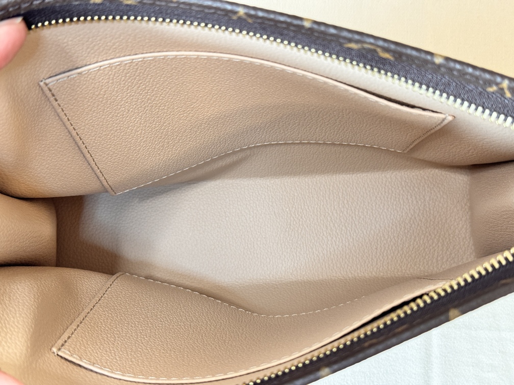 Toilet Pouch Monogram M83547