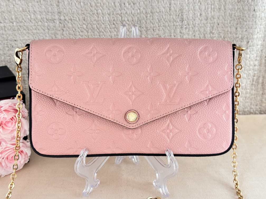 Felicie Pochette Empreinte Rose Poudre