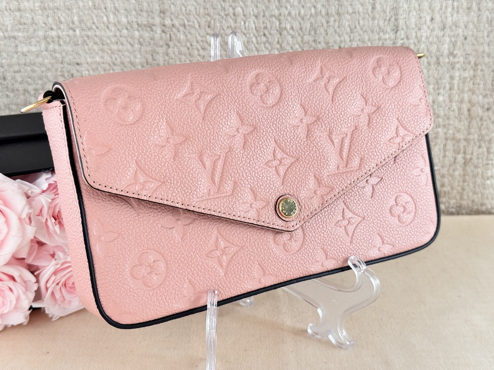 Felicie Pochette Empreinte Rose Poudre