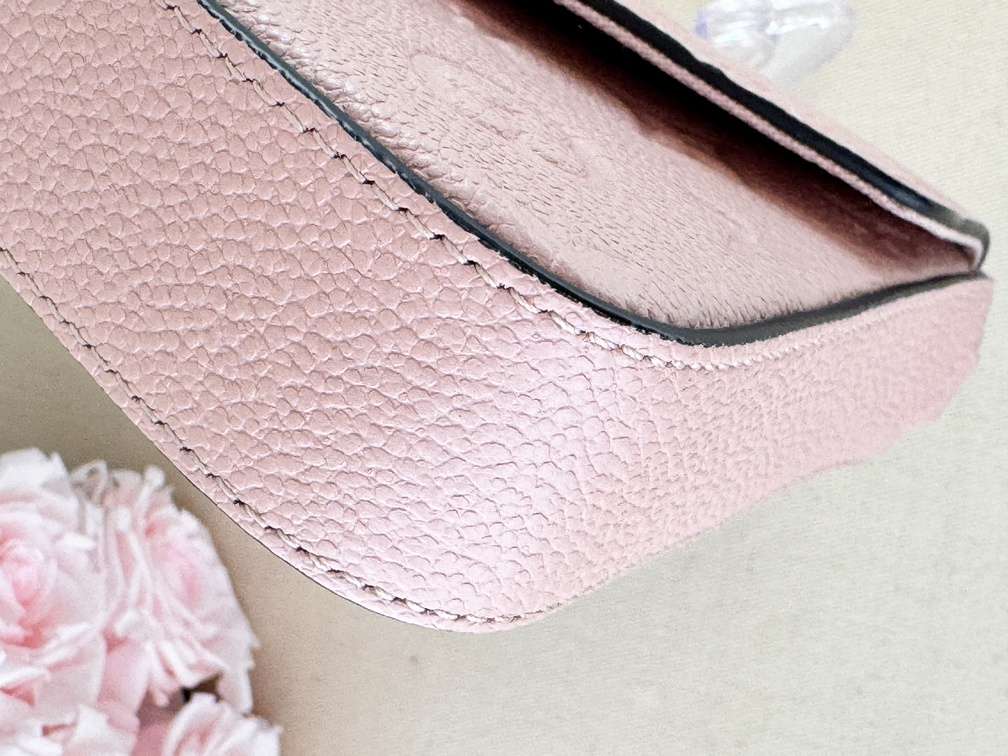 Felicie Pochette Empreinte Rose Poudre