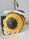 Taschenschmuck Biene gehäkelt