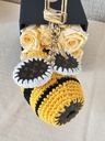 Taschenschmuck Biene gehäkelt