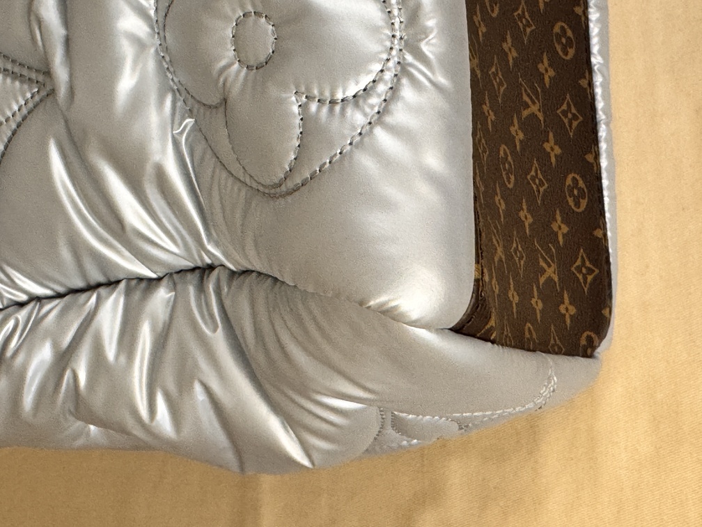 Onthego GM Pillow silber