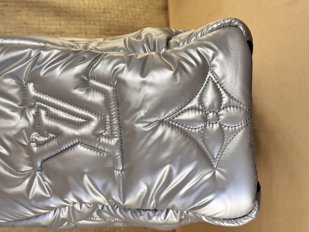 Onthego GM Pillow silber