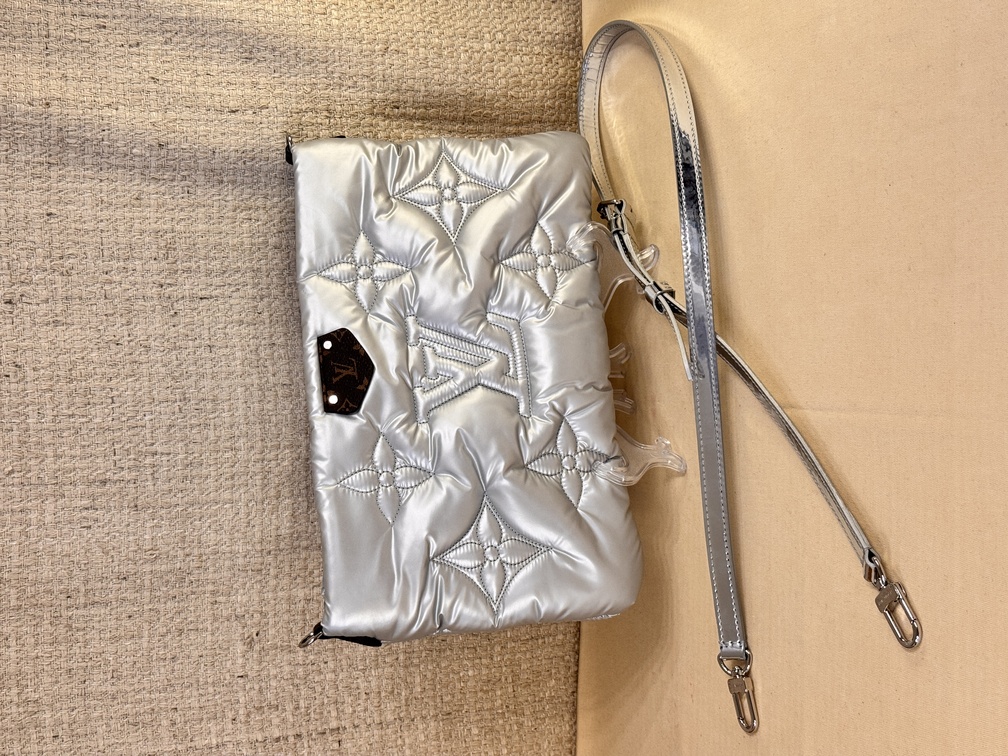 Pochette PILLOW groß silber