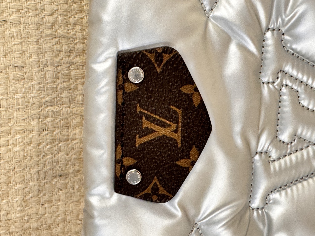 Pochette PILLOW groß silber