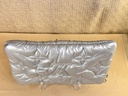 Pochette PILLOW groß silber
