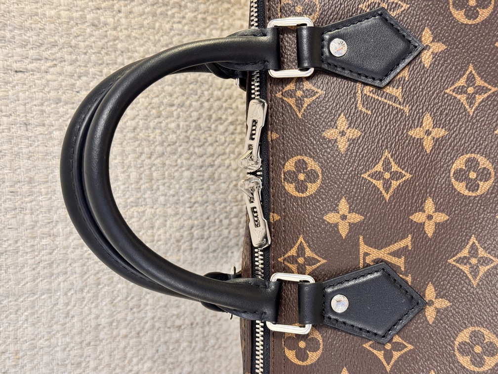 Speedy 30 B Soft Dark