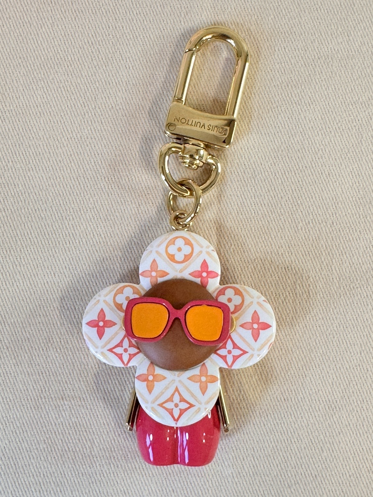 Taschenschmuck Vivienne By The Pool coral