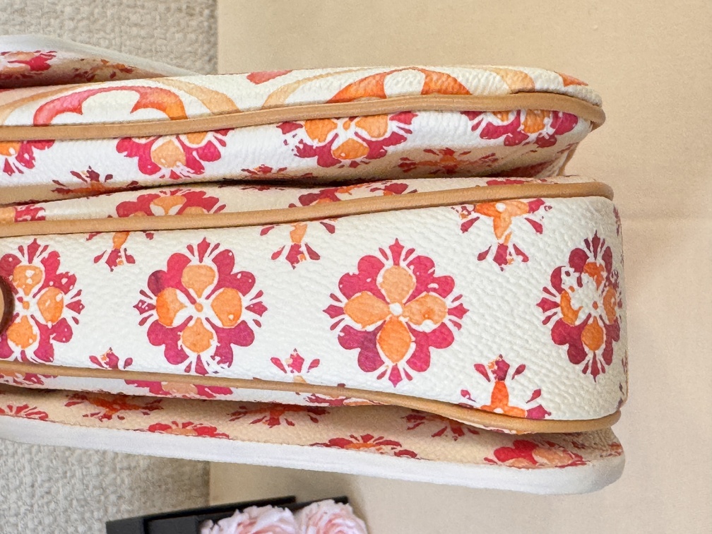 Pochette Metis By The Pool coral