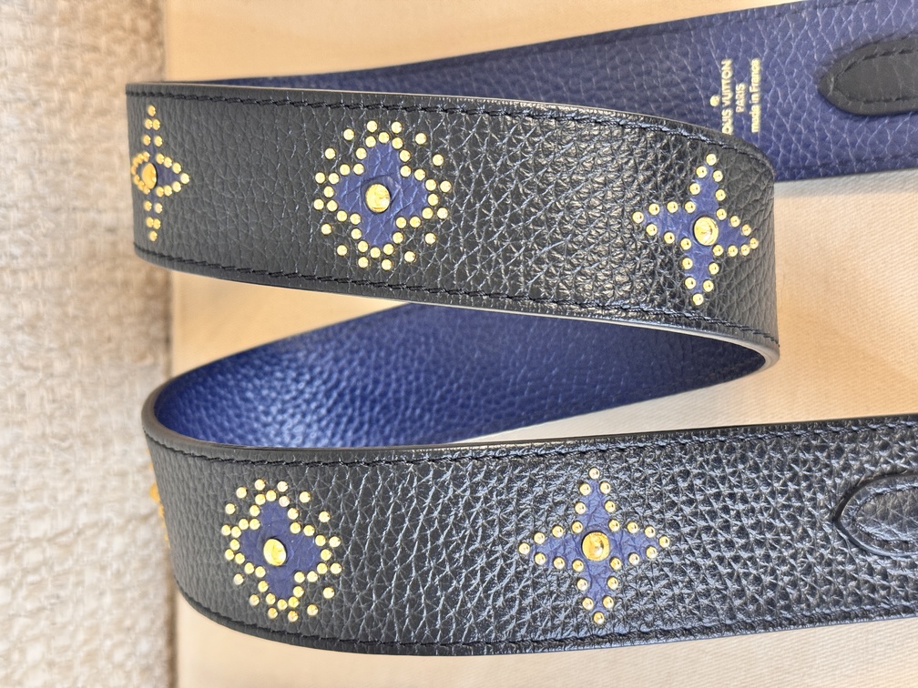 Bandouliere Schultergurt schwarz / blau studs