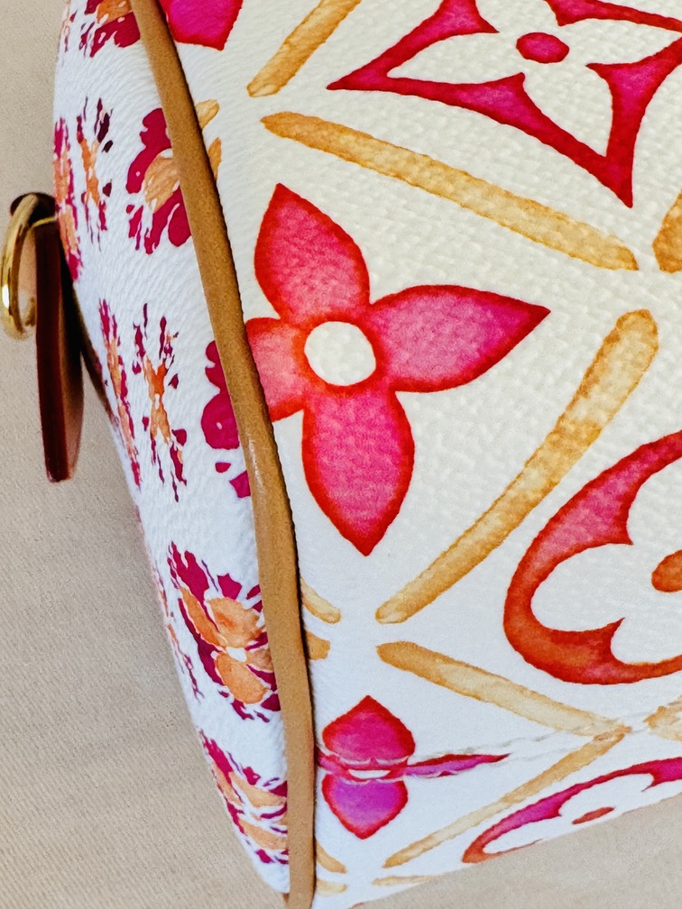 Speedy 20 B By The Pool coral