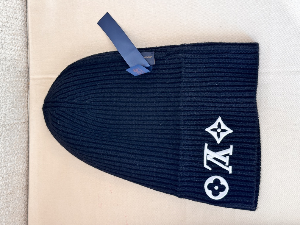 Mütze Beanie Headline schwarz