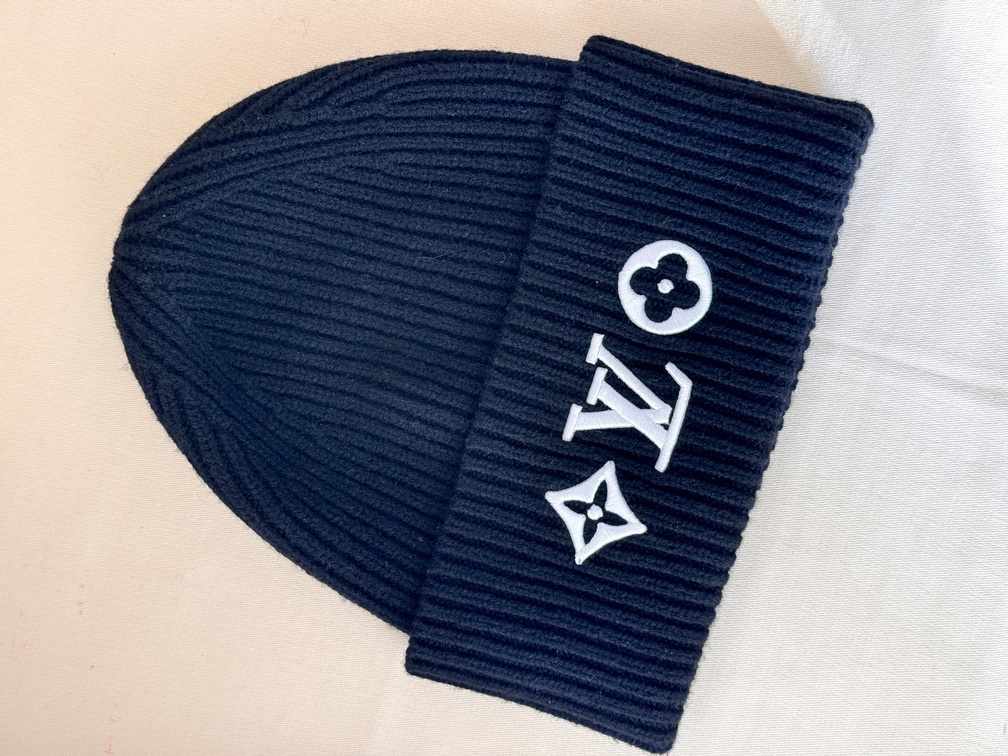 Mütze Beanie Headline schwarz